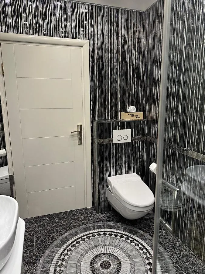 Apartment Villa Isabella - Luxury With Style Right Next To The Beach, Private Pool And Sea View Opatija